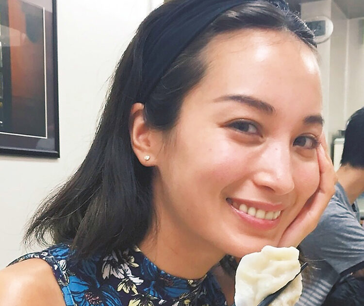 人気モデル黒田エイミが 自前メイク 自前飲み で餃子を食べに行ってみた ルポ ビューティニュース 美容メディアvoce ヴォーチェ 人気モデル黒田エイミが 自前メイク 自前飲み で餃子を食べに行ってみた ルポ ビューティニュース 美容メディアvoce ヴォーチェ