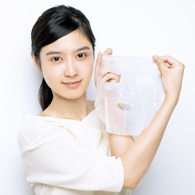 くるっと返して乳液面を肌側に