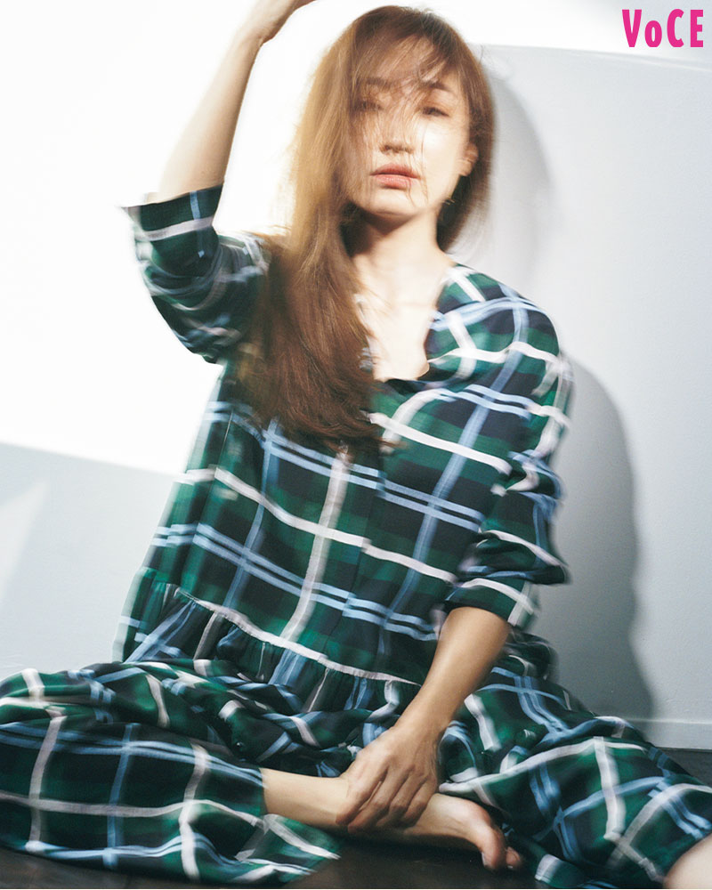 VOCE2020年11月号 神崎恵