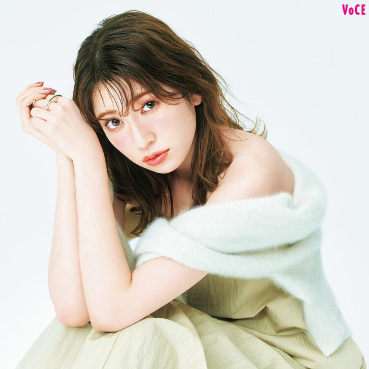 年上の彼との初お食事デートは…100%計算のピンクメイク【吉田朱里の