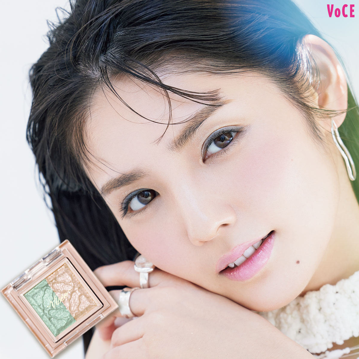 道重さゆみ】ヴィセ リシェのアイシャドウで透明感メイク♡【春の新色