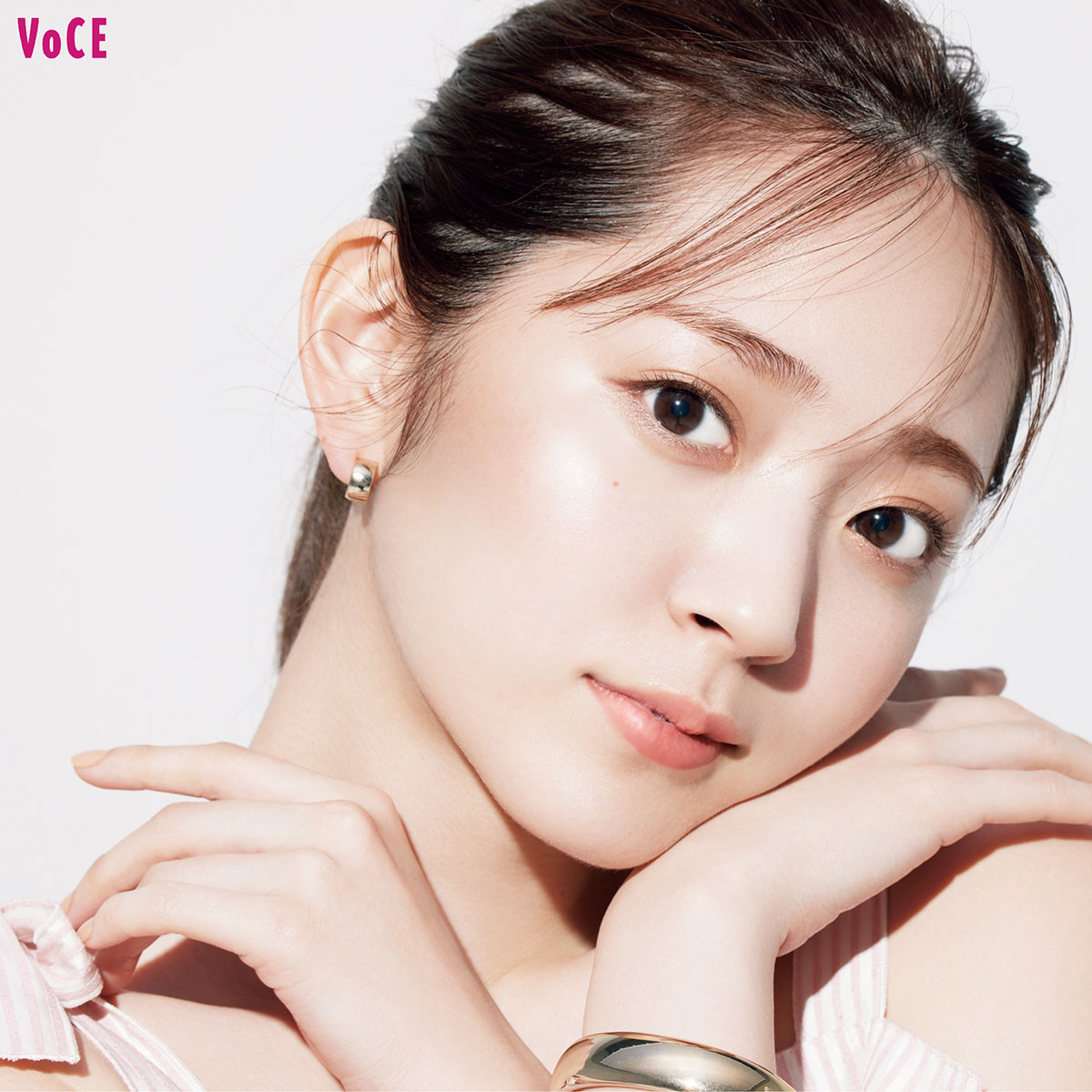 パウダーファンデーションベスコスTOP3】ひと塗りで毛穴レス。夢の