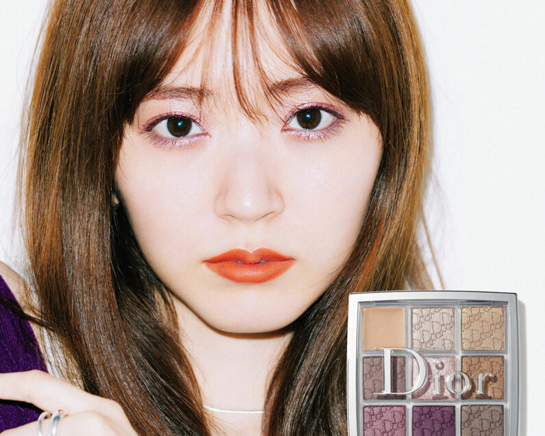 【1度使用】Dior アイシャドウパレット パープル系 5色入り VOCE_202112_P90-main-795x636.jpg