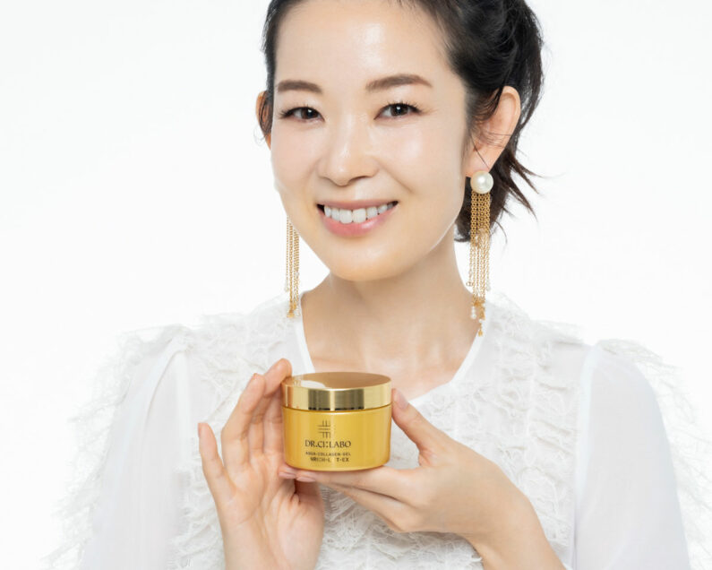 美容家・深澤亜希のマスクゆるみ必勝法【アクアコラーゲンゲル