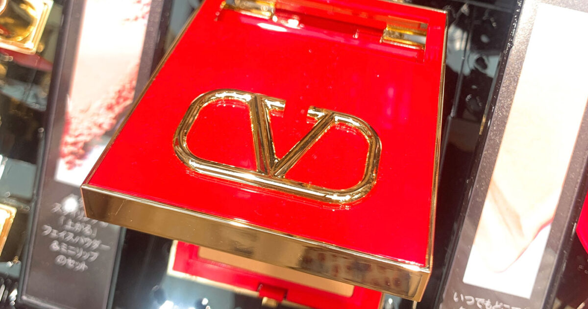 速報！【本日OPEN】ヴァレンティノ ビューティ 表参道ストアの映え