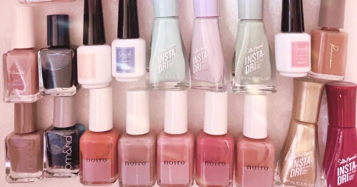 どんなマニキュアも早く乾く ネイル速乾剤 速乾ネイル検証 たった1分でネイルが乾く 編集部がリアル計測 マニキュアを早く 乾かす方法や速乾剤の紹介も 30代からの老けないネイル ハンド習慣 美容メディアvoce ヴォーチェ