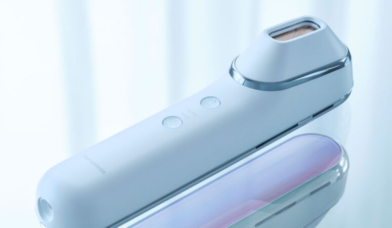 自宅で本格的な光ケアが可能に！パナソニック『光美顔器 フォト