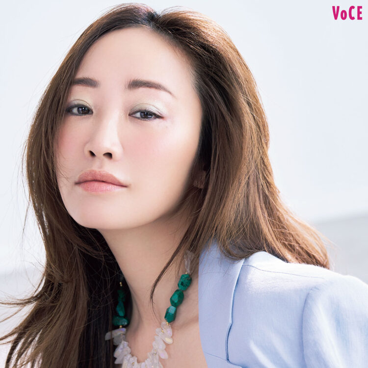 VO2303-206-209-top-750x750.jpg