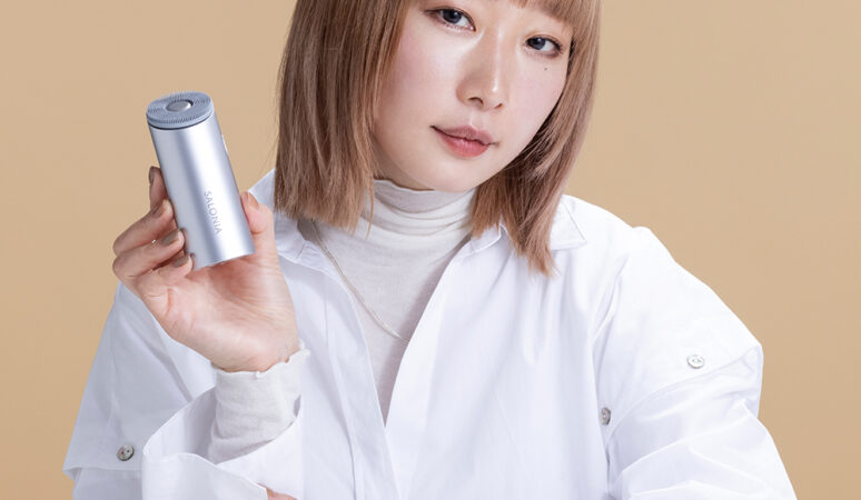 冬の乾燥悩みを救う！サロニアの洗顔ブラシで叶う“こすらない洗顔法