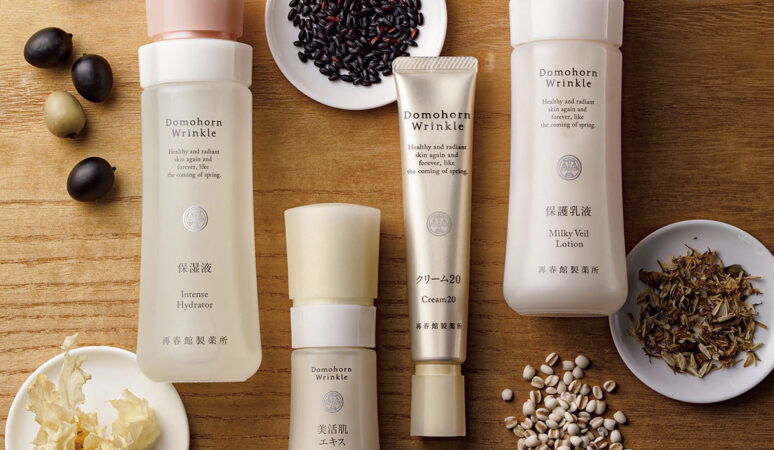 VO2401-155-159-DomohornWrinkle