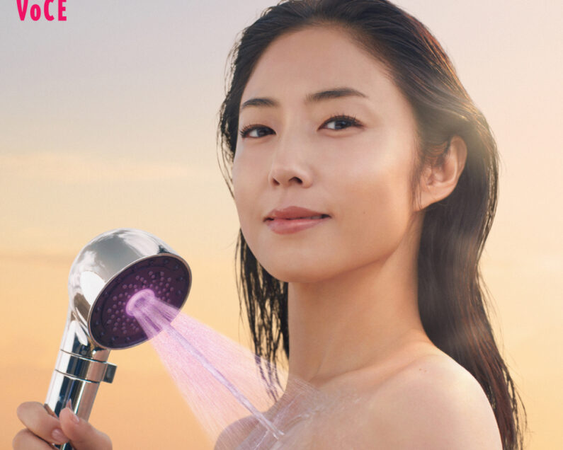 マイクロカレント搭載の最新シャワーヘッド】内側から肌を育てる肌育