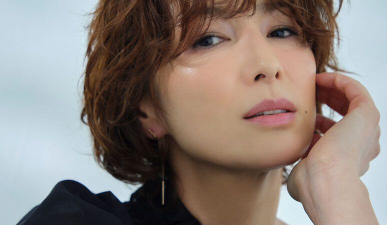 ◎女優◎吉瀬美智子◎切り抜き◎ Amazon.co.jp: 吉瀬美智子 ○切り抜き4P ○女優 Q3-151 : おもちゃ