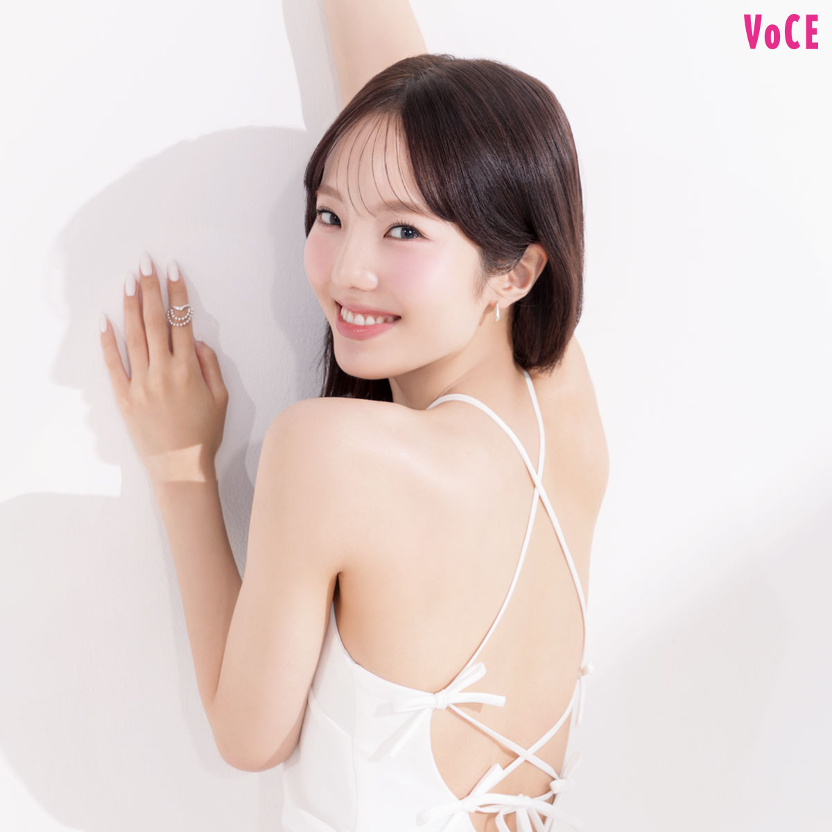 進化する透明感！本田真凜、うるすべ美肌の相棒“miness”[PR
