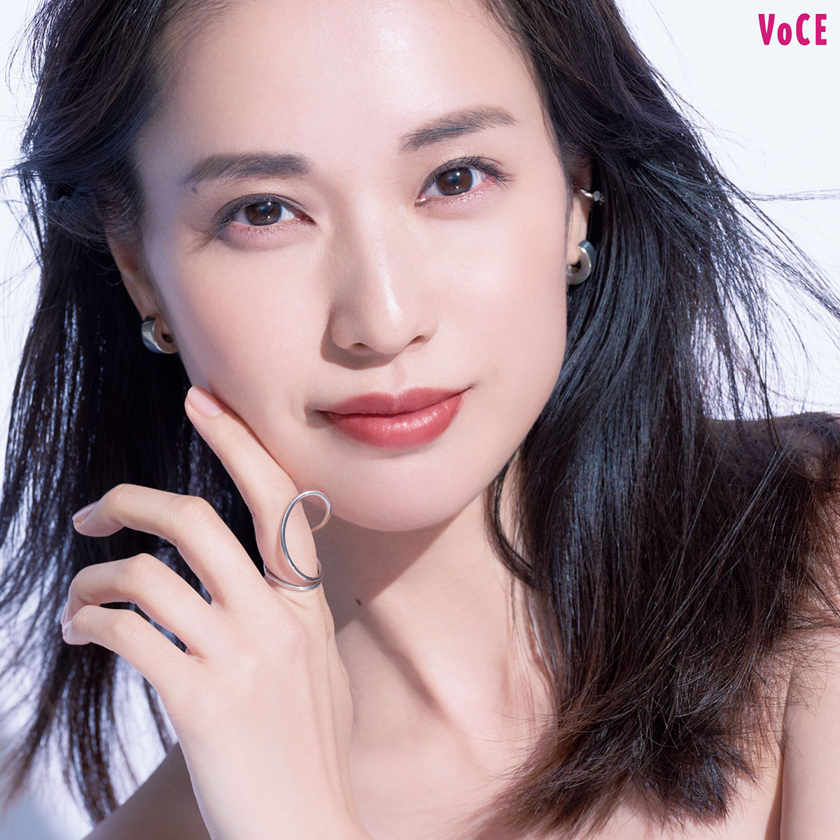 戸田恵梨香】俳優としても人生的にも、新たな章が始まる予感！【COVER