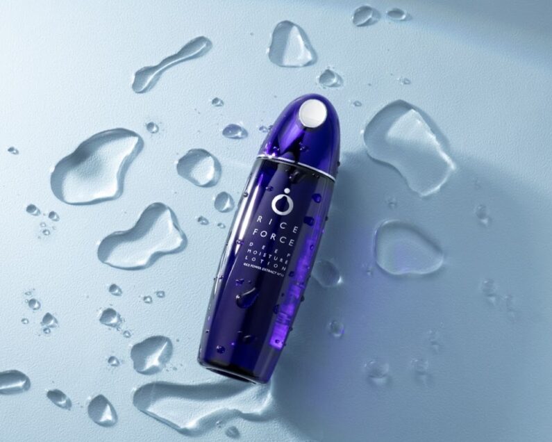 ロングセラーの高保湿化粧水でうるおい力を底上げ！本質的ケアで自立