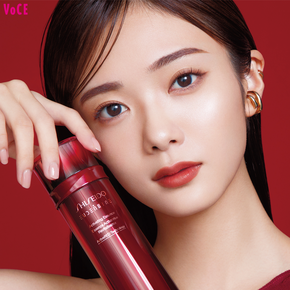 美容賢者も魅了！田村保乃もついに実感。名品「オイデルミン」は肌に