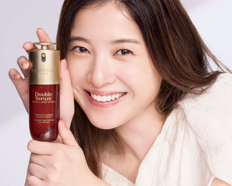 VO2025-50-53-CLARINS-TU-TOP-