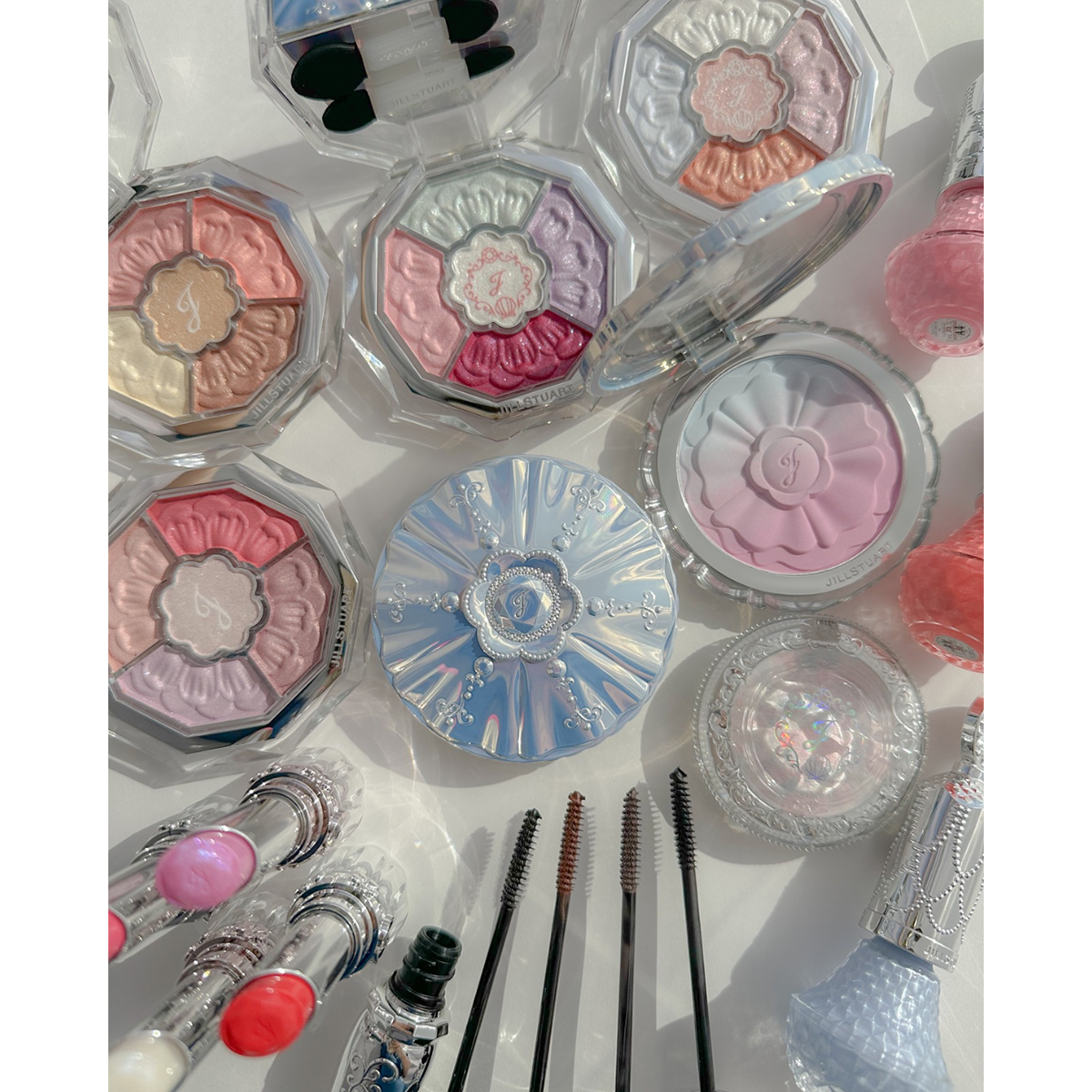 ジルスチュアート・夏コスメ2025】 4／4発売・パッケージにも注目