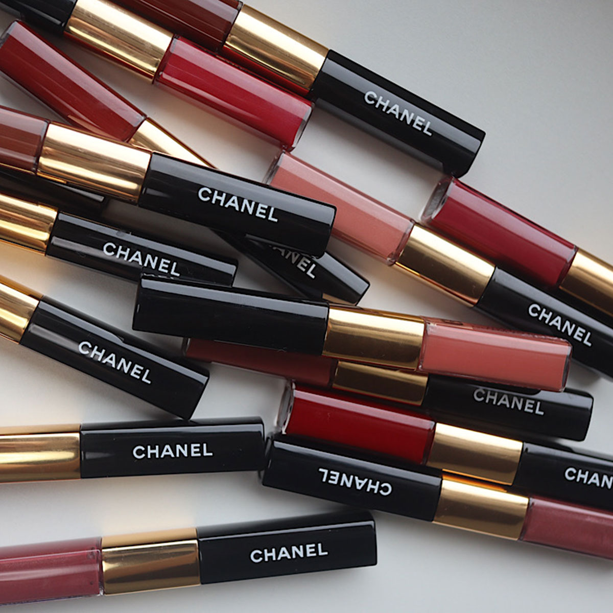 CHANEL ル ルージュ デュオ ウルトラ トゥニュリップカラー ル ルージュ デュオ ウルトラ トゥニュ 2 In 1 リクィッド