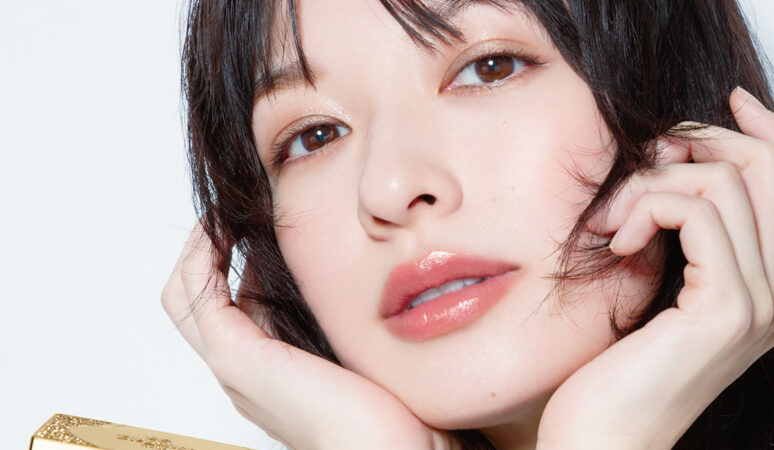 彩りと輝きで目元に品格を】瞳に存在感を宿す、エレガンスの新作アイ