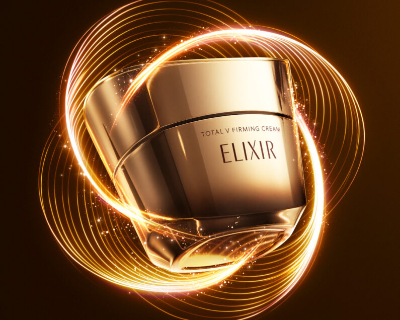 大人気！名品クリーム】エリクシールの技術の結晶で、ピンと引き締まっ