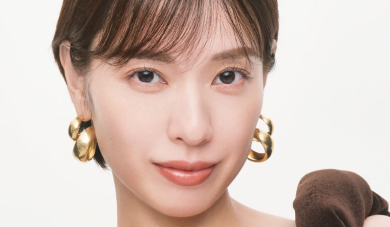 戸田恵梨香さん着用】ソージュ リモンタパッカブルコート 現行 完売
