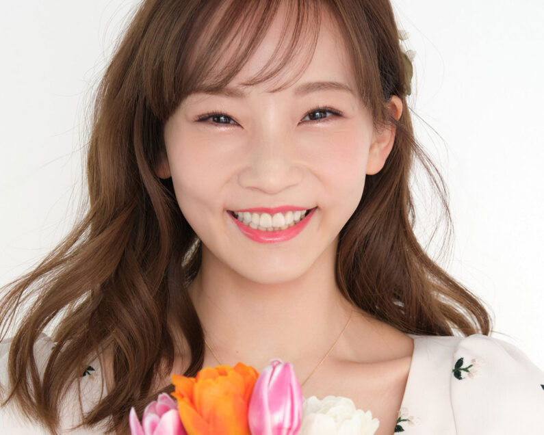 彩みちる】 透明感ある美肌の秘密は？愛用美顔器、インナービューティ