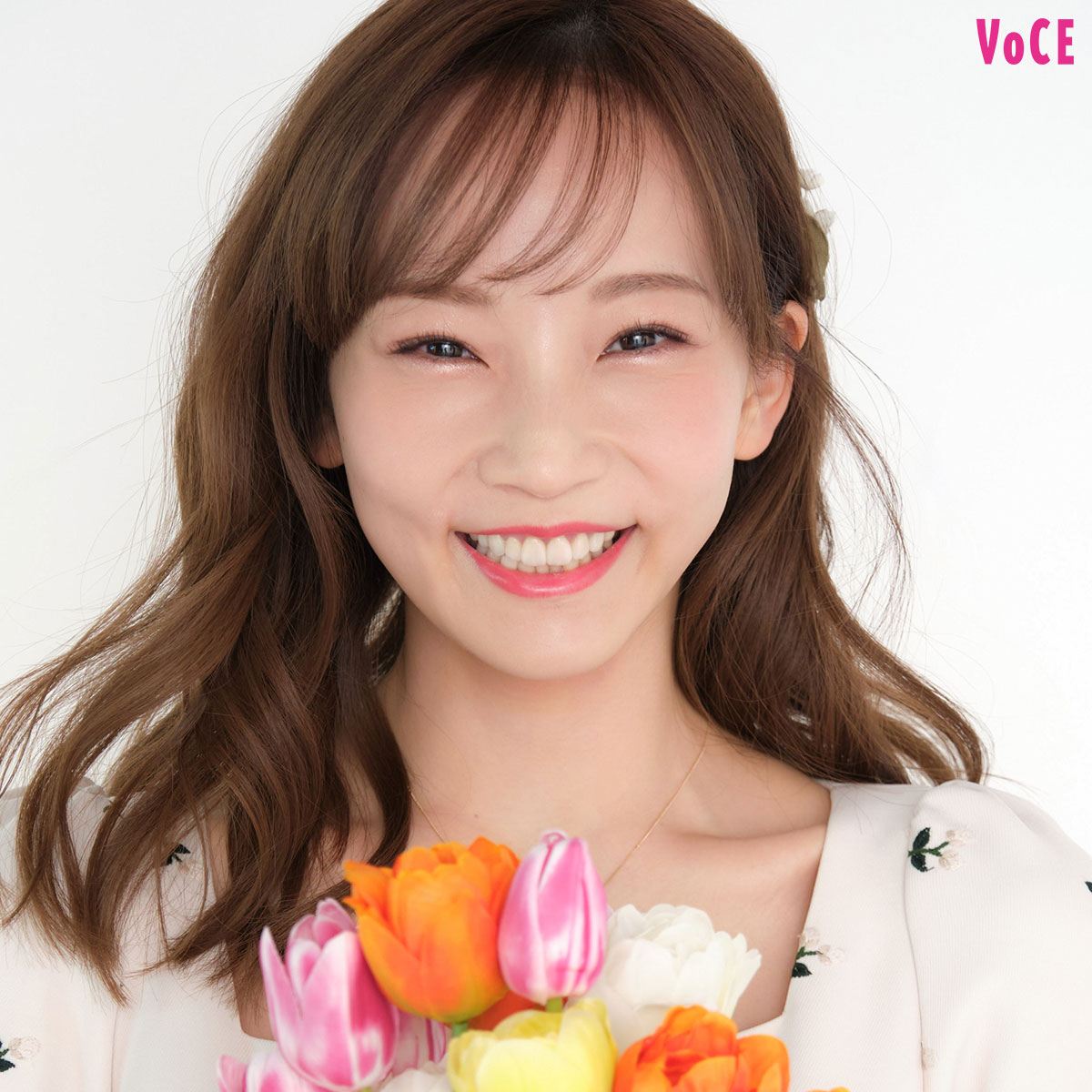 彩みちる】 透明感ある美肌の秘密は？愛用美顔器、インナービューティ