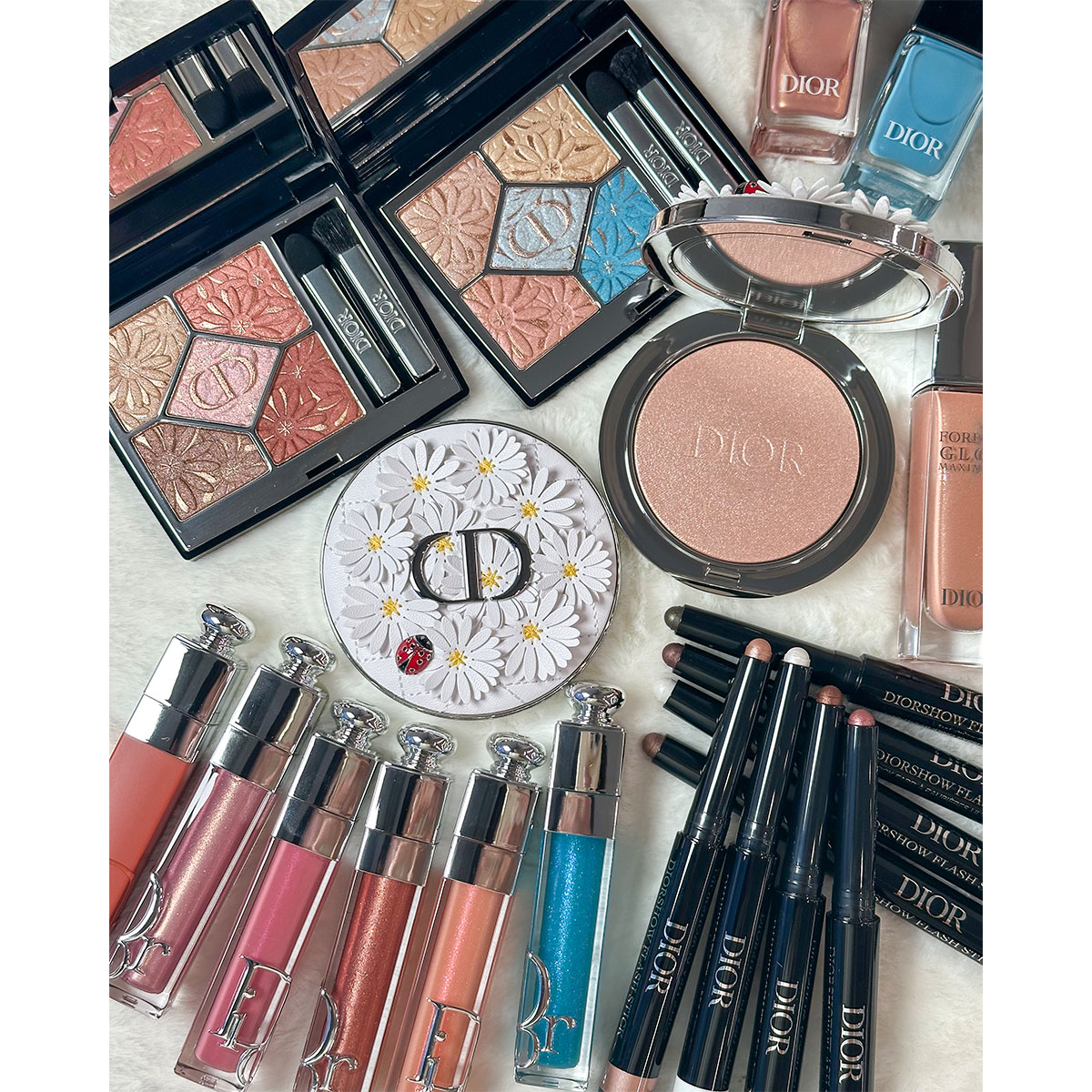デパコス入り コスメ大量まとめ売り DIOR WAKE MAKE キャンメイク KANEBO・ディオール・SUQQU】美容ヲタク1084人が推す！盛れる「メイク