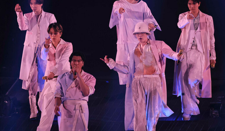0402_SixTONES_eye-774x450.jpg
