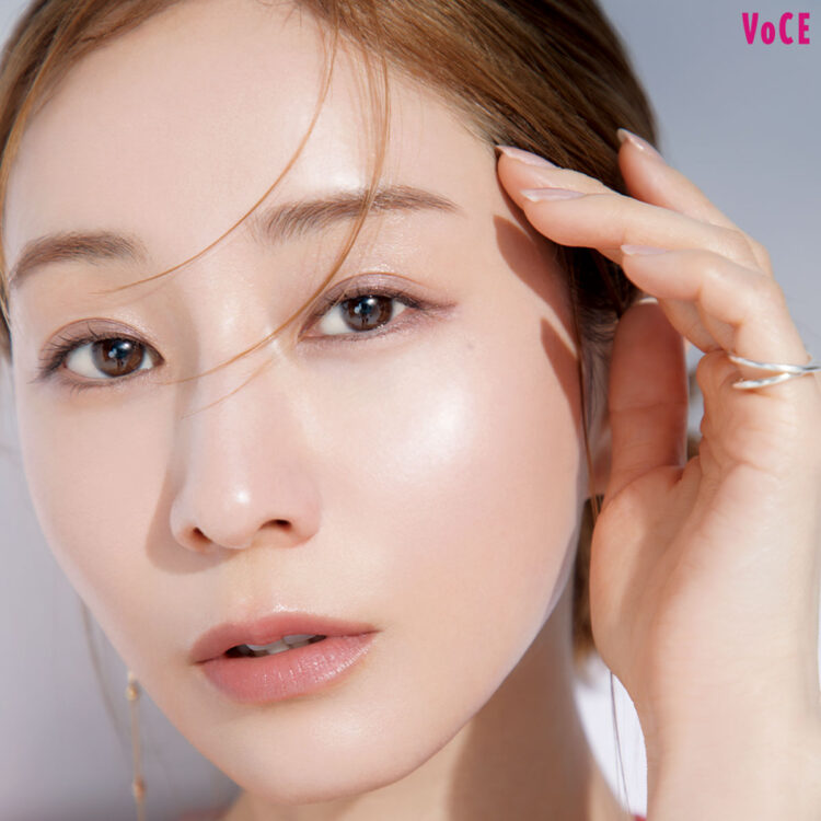 voce_2606_release_eye04-
