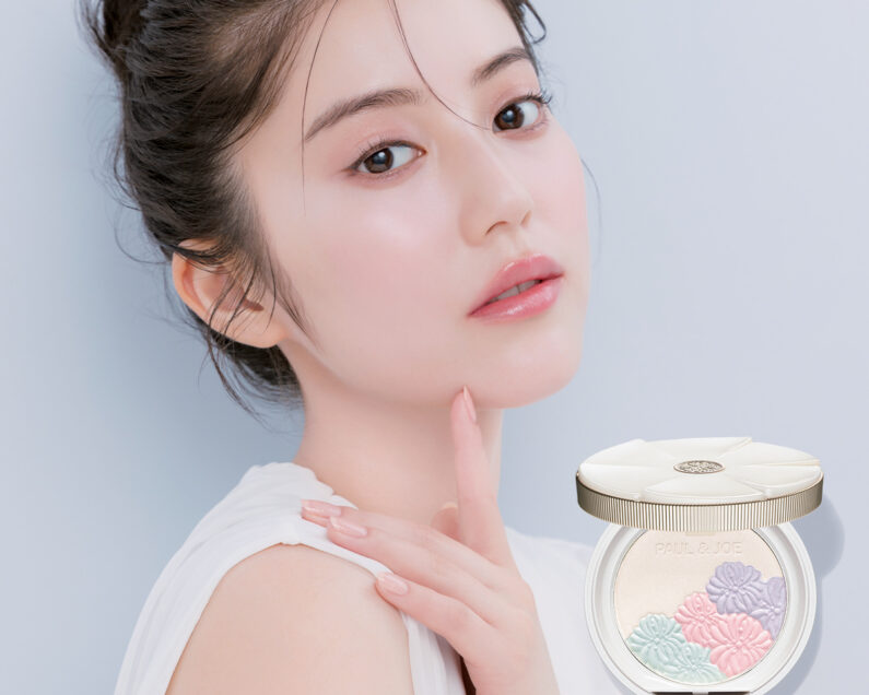 可愛いだけじゃない、洗練のフェイスパウダー】多色パウダーで上品な美