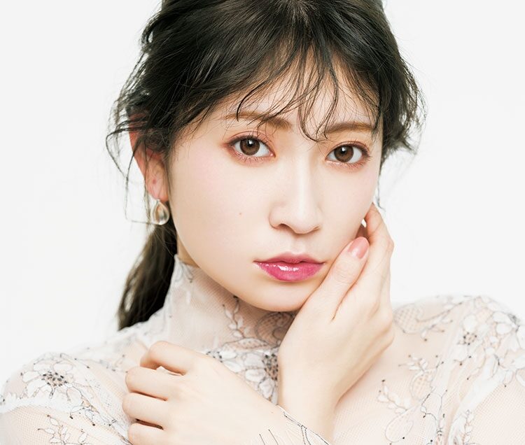 NMB48吉田朱里さん推し♡【プチプラ春新色】でつくる【透明感ワントーンメイク】｜ビューティニュース｜美容メディアVOCE（ヴォーチェ）