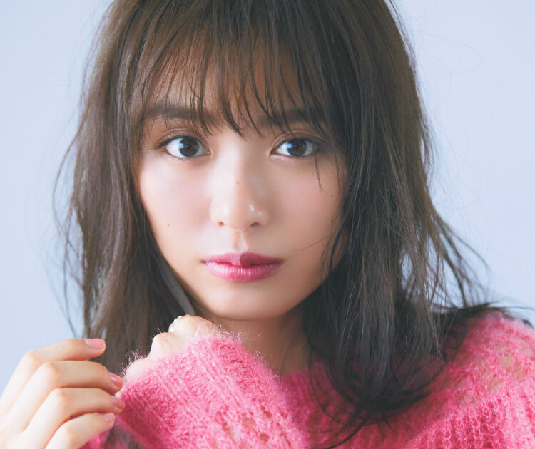 可愛くておしゃれで変幻自在 内田理央 バングのつくり方 ビューティニュース 美容メディアvoce ヴォーチェ