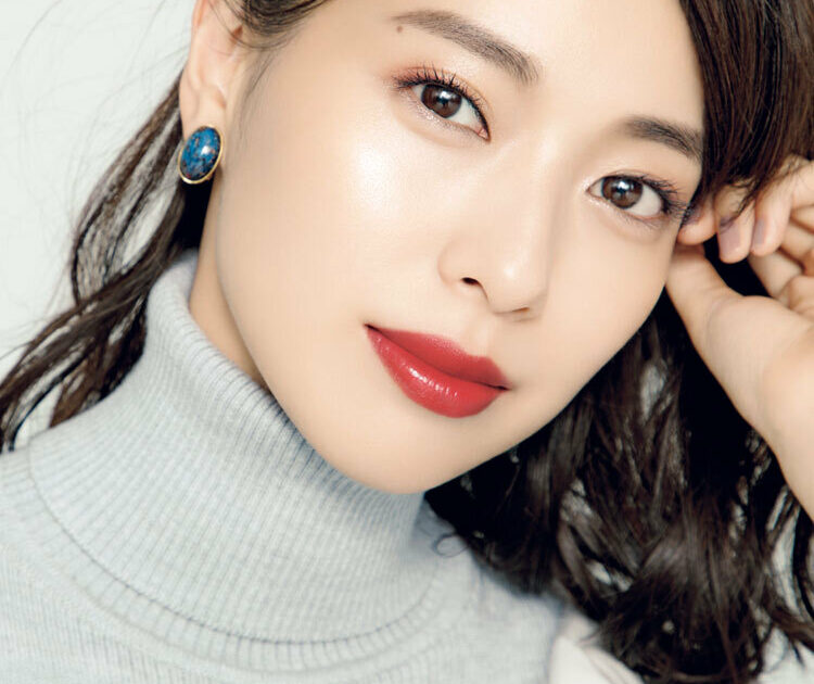 戸田恵梨香 30歳になって なりたい理想の女性像を語る ビューティニュース 美容メディアvoce ヴォーチェ