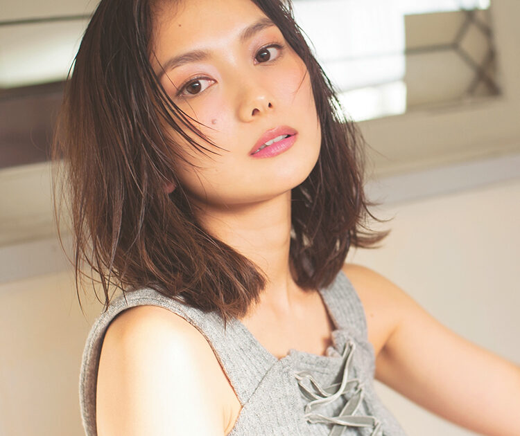 インスタで超話題 武智志穂 クボメイクで ツヤまぶたメイク ビューティニュース 美容メディアvoce ヴォーチェ