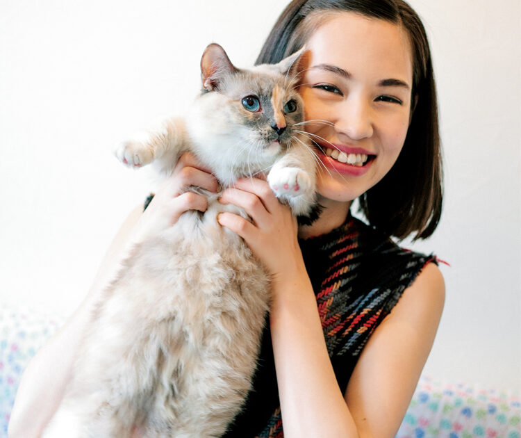 【レア】コーチ パース キスロック 水原希子 スターリべット メタルブルー 水原希子とコーチが紡ぐ、スペースワールド。｜ファッション