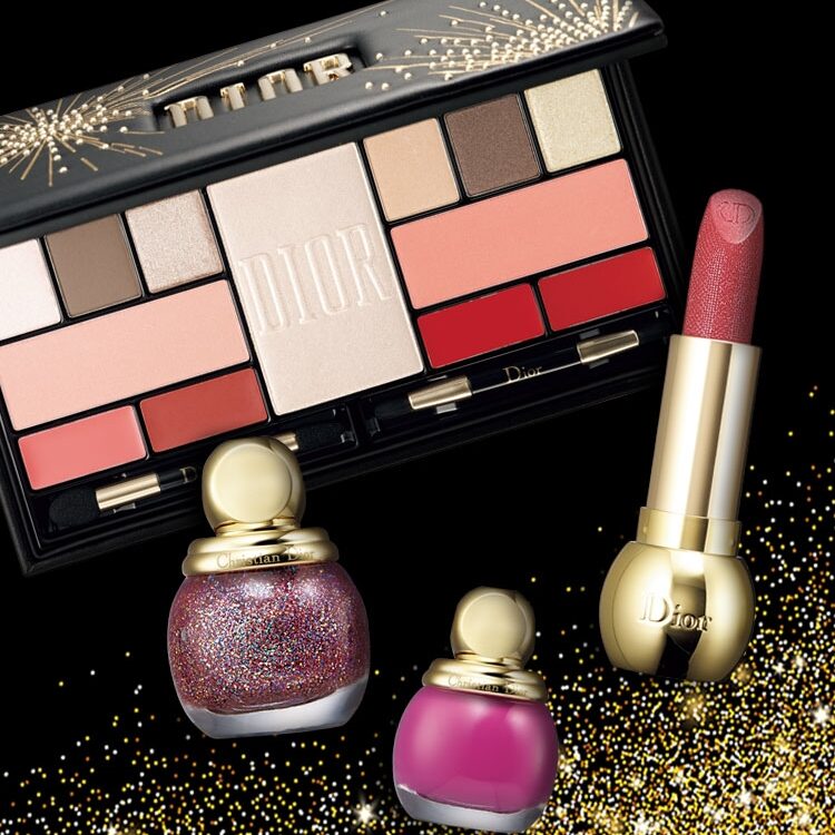 【誠実】 クリスマスコフレ2019 Dior】限定アイパレに限定リップ……買い 口紅