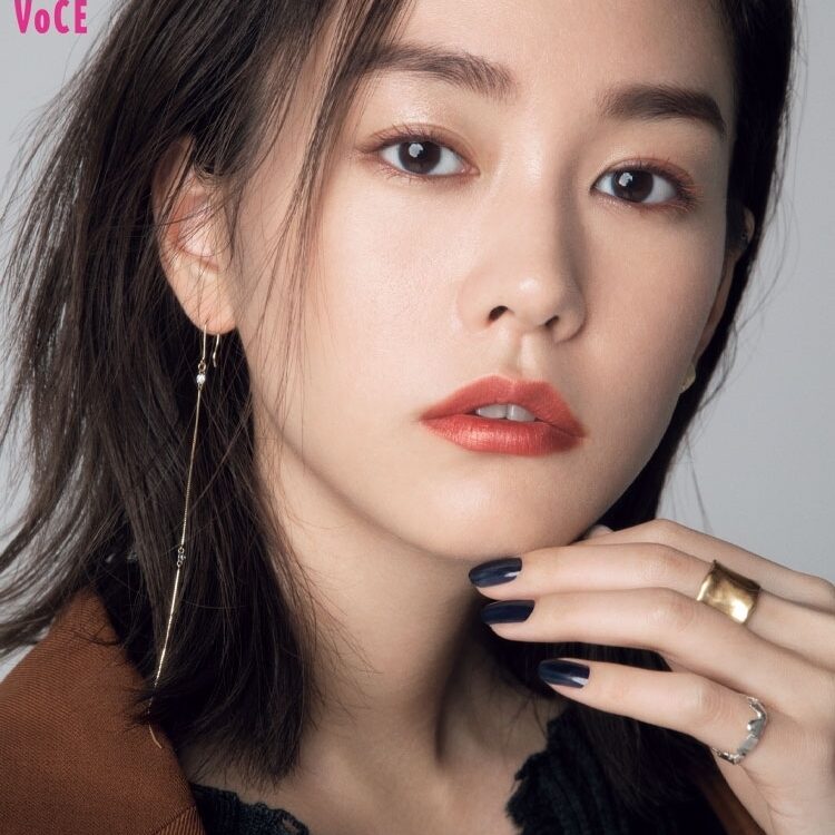 桐谷美玲】オレンジマスカラで“目元華やぎ美人”に｜WHOMEE【ビューティ