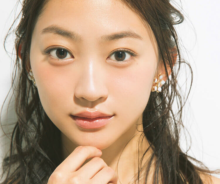 ビューティニュース 今年の夏は絶対くずれない ノーファンデ派の夏メイクテク公開 美容メディアvoce ヴォーチェ