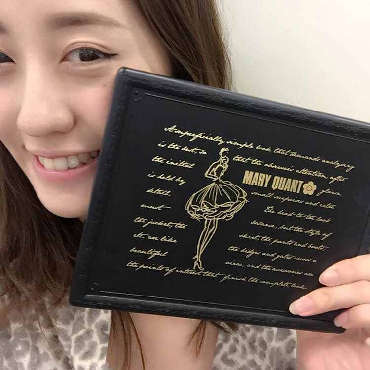 2016年クリスマスコフレ使ってメイクしてみました！～流行りの赤