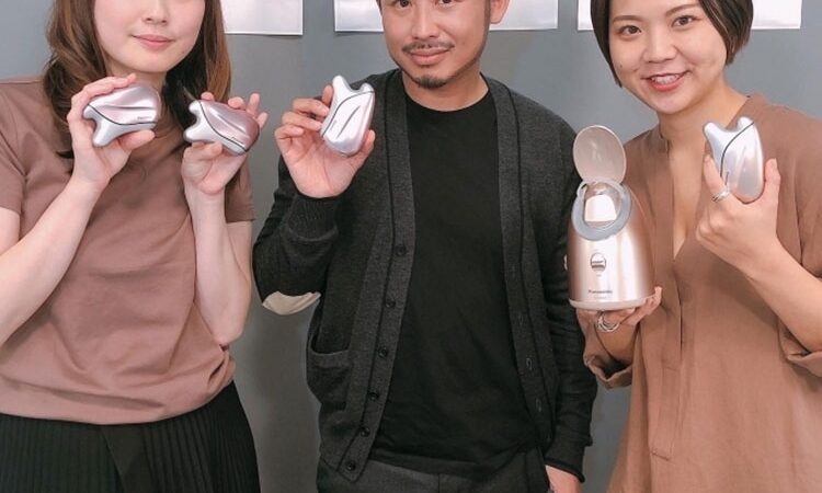 ドレナージュ（※）美顔器 温感かっさ】を使用した小田切ヒロ流メソッド