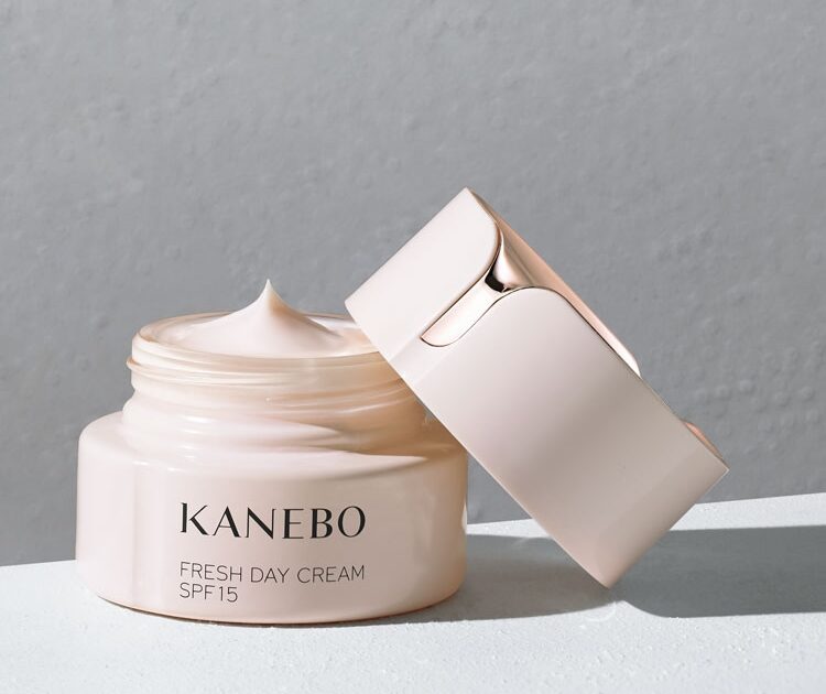 指名買い続出！KANEBOのデイ クリームで肌を守る！【ビューティ